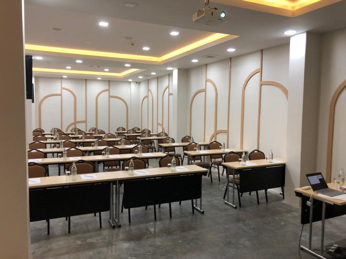 Nappiness Hotel - Sha Extraplus Bangkok Exterior photo
