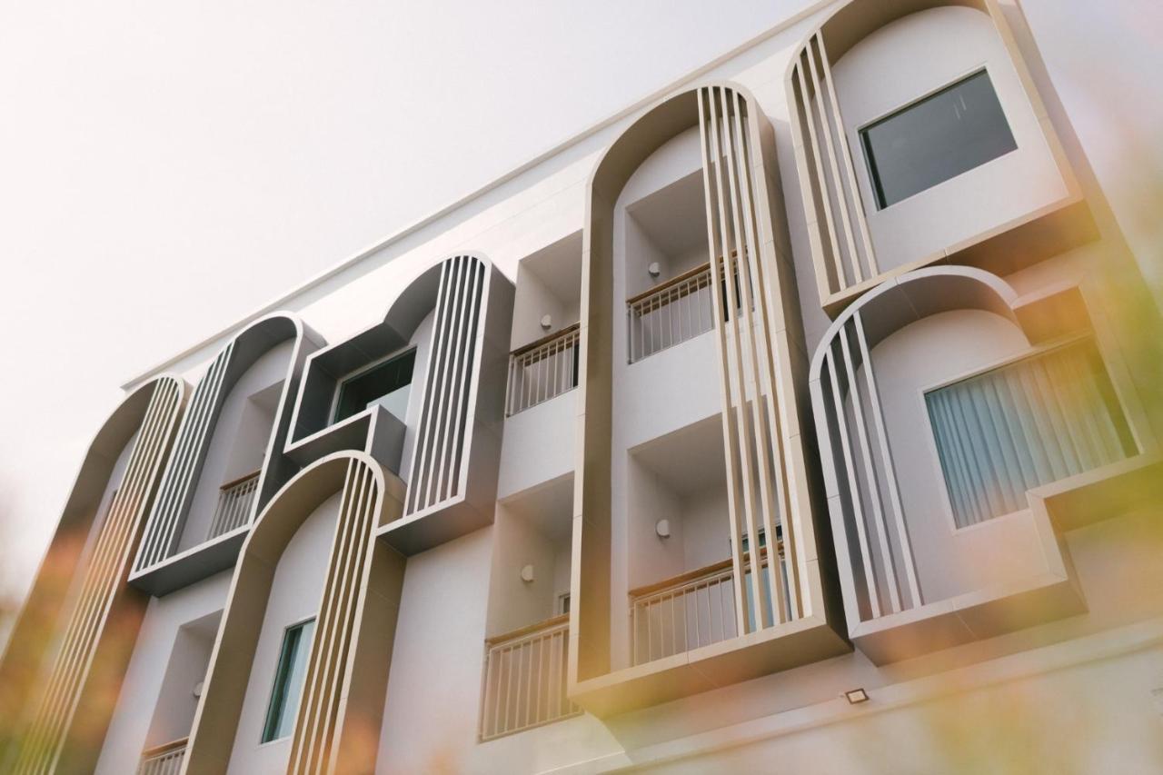Nappiness Hotel - Sha Extraplus Bangkok Exterior photo